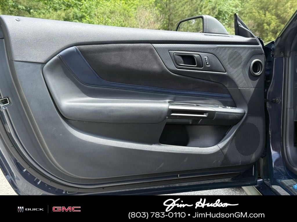 2025 Ford Mustang Dark Horse