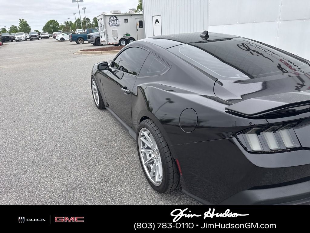 2025 Ford Mustang Dark Horse