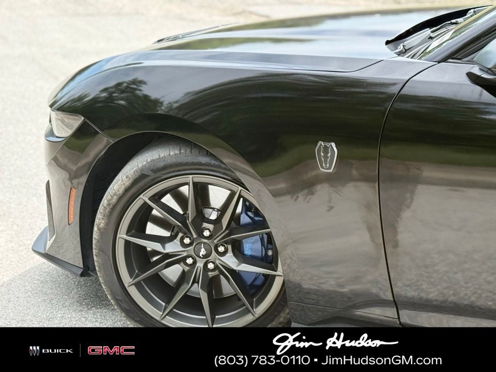 2025 Ford Mustang Dark Horse