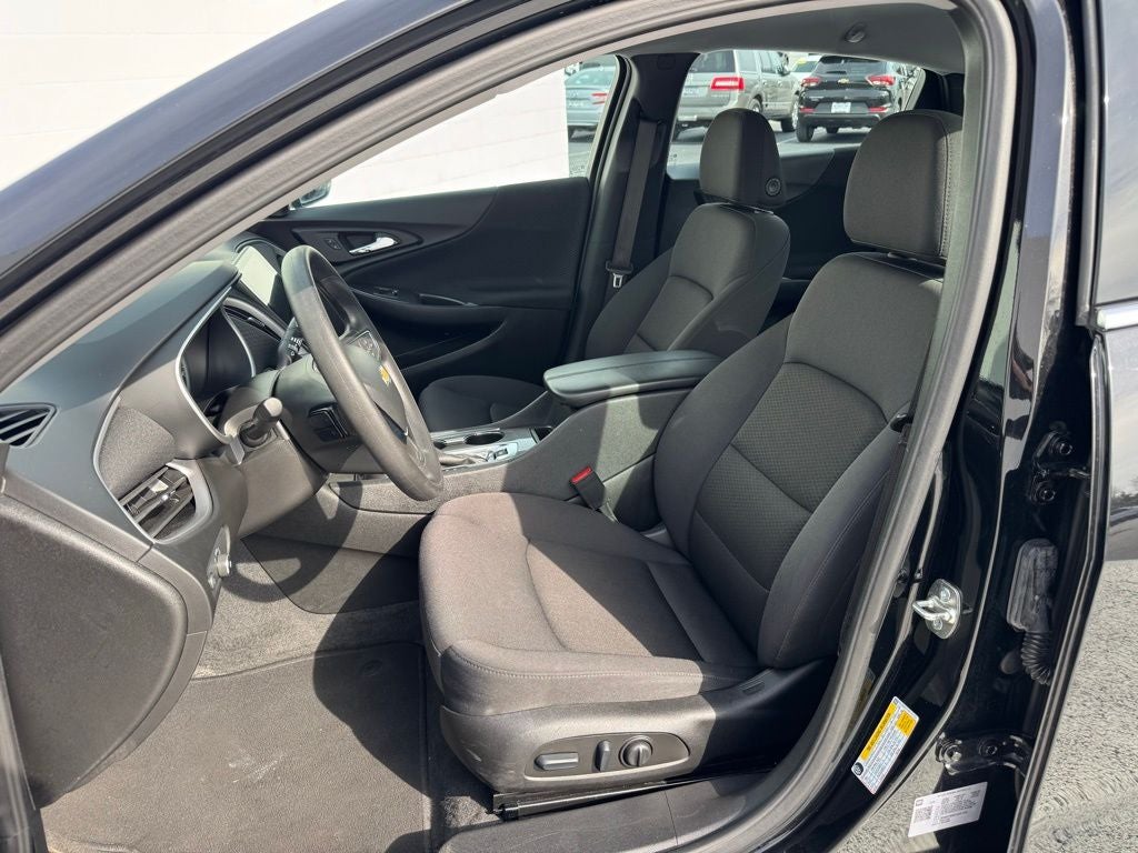 2025 Chevrolet Malibu LT 1LT