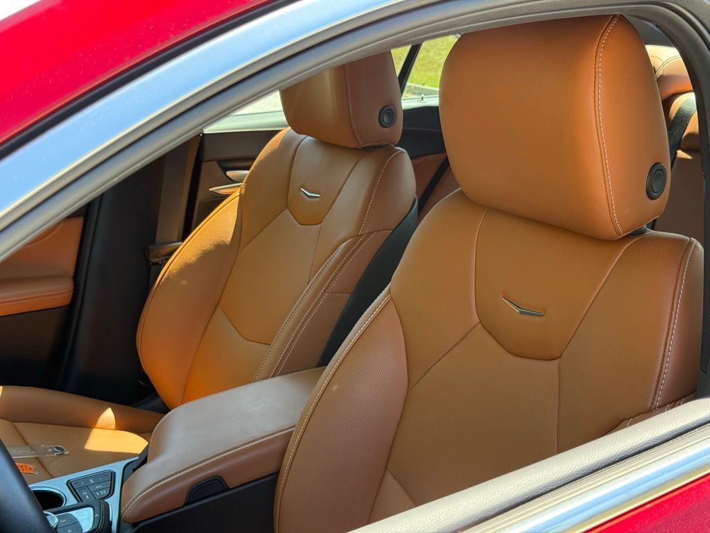2025 Cadillac CT4 Premium Luxury