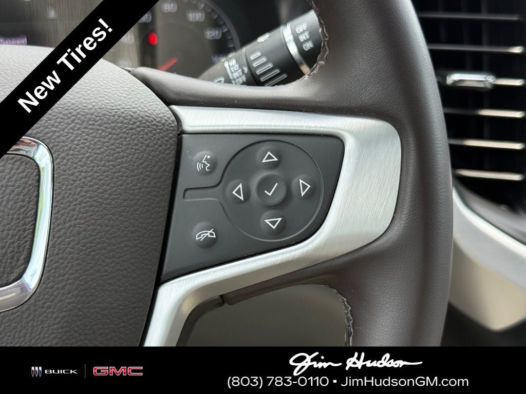 2023 GMC Acadia SLT