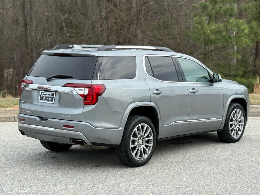 2023 GMC Acadia Denali