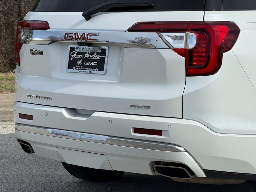 2023 GMC Acadia Denali