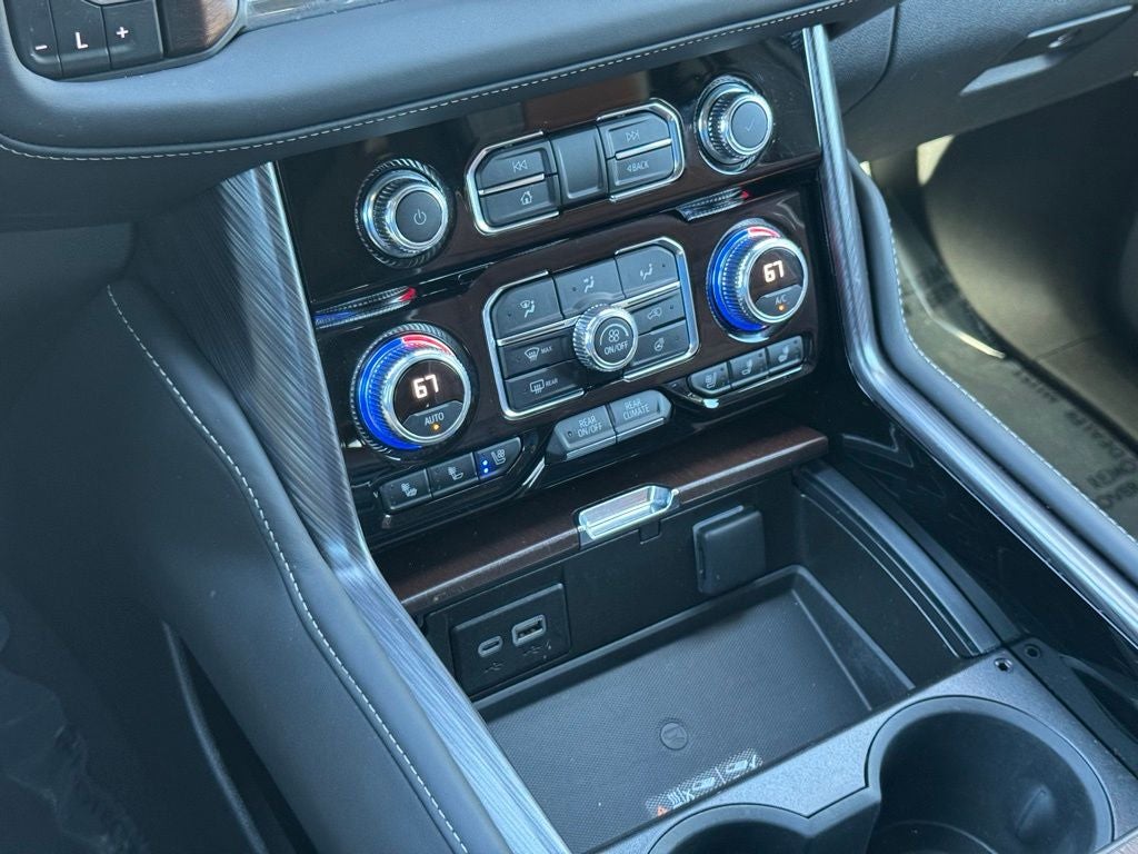 2023 GMC Yukon XL Denali Ultimate