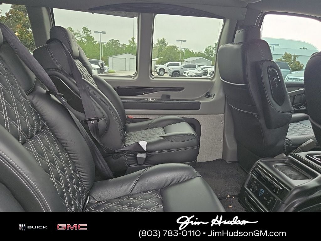 2025 GMC Savana 2500 Work Van