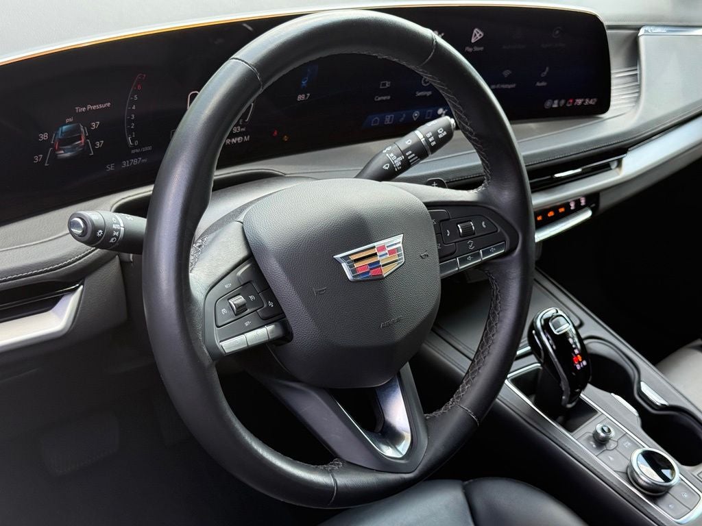 2025 Cadillac XT4 Premium Luxury