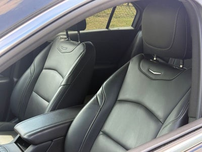 2025 Cadillac XT4 Premium Luxury