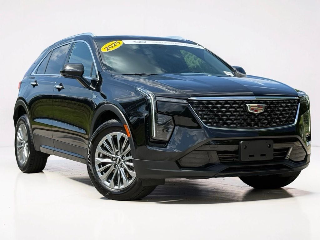 2025 Cadillac XT4 Premium Luxury