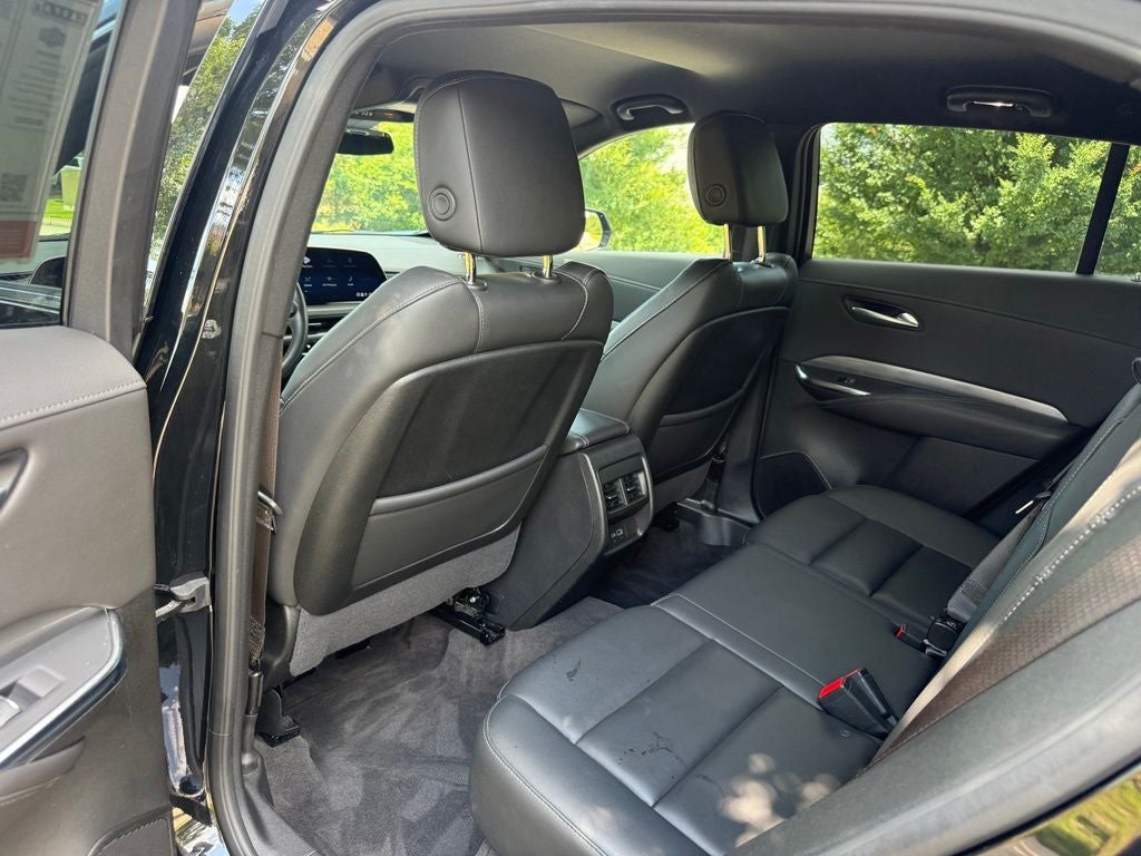 2025 Cadillac XT4 Premium Luxury