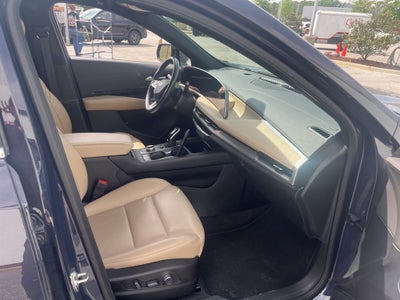 2025 Cadillac XT4 Premium Luxury