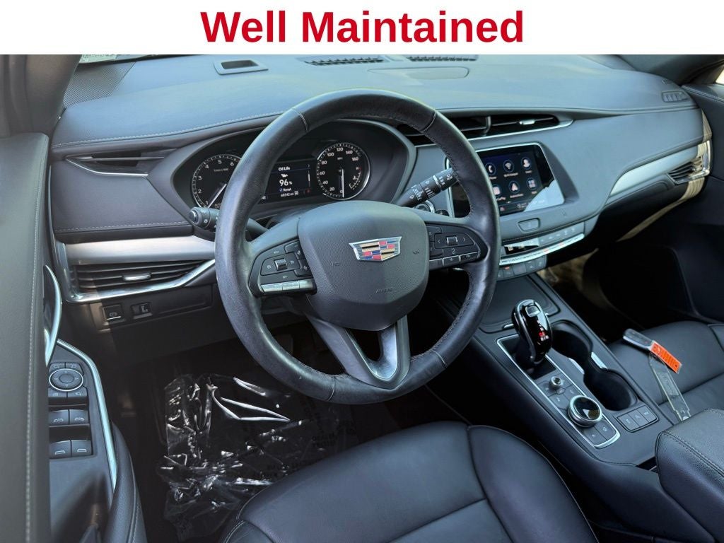 2021 Cadillac XT4 Premium Luxury