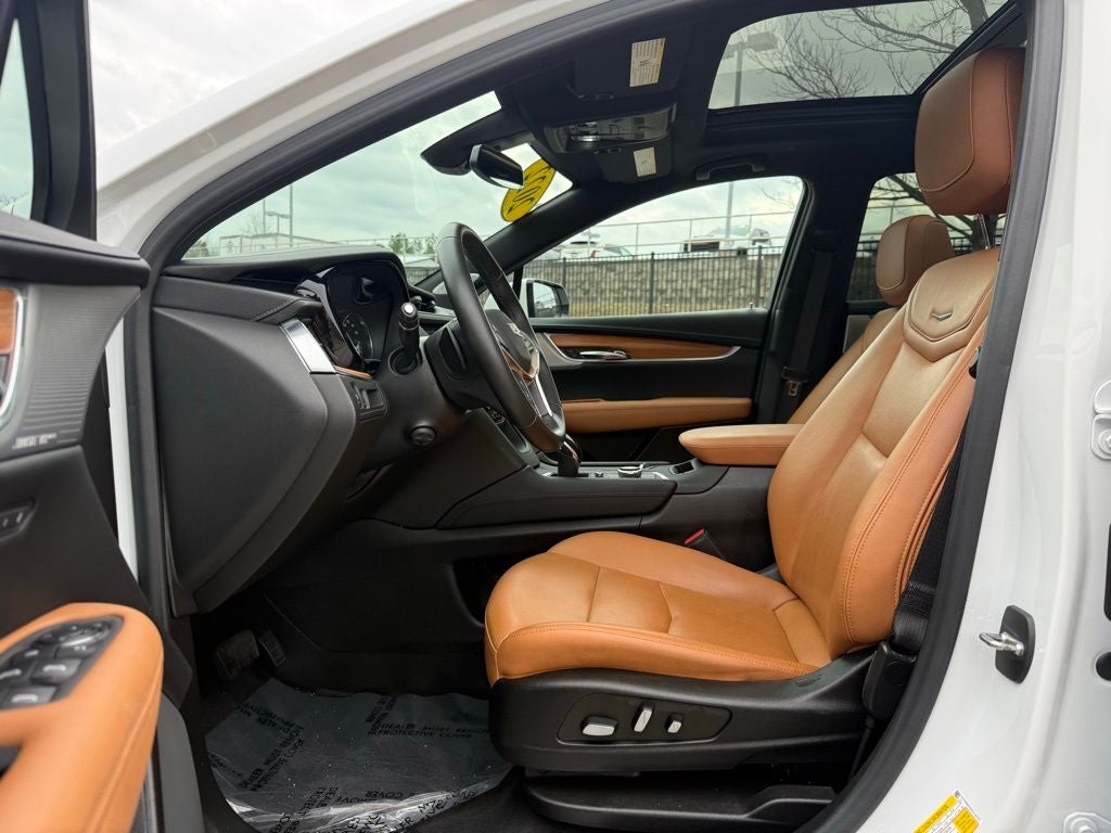 2022 Cadillac XT5 Premium Luxury