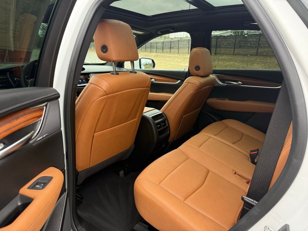 2022 Cadillac XT5 Premium Luxury