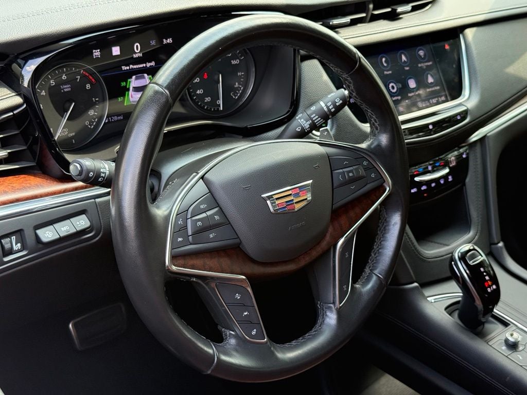 2020 Cadillac XT5 Sport
