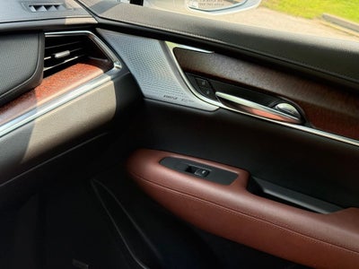 2020 Cadillac XT5 Sport