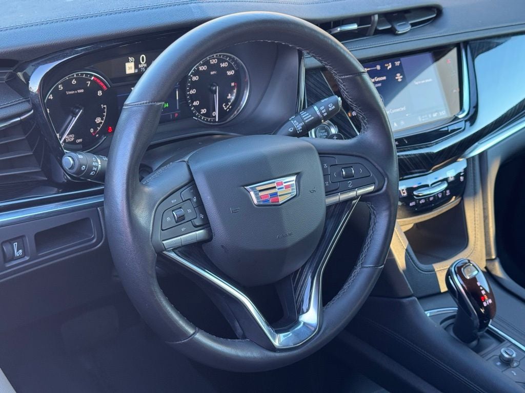 2025 Cadillac XT6 Premium Luxury