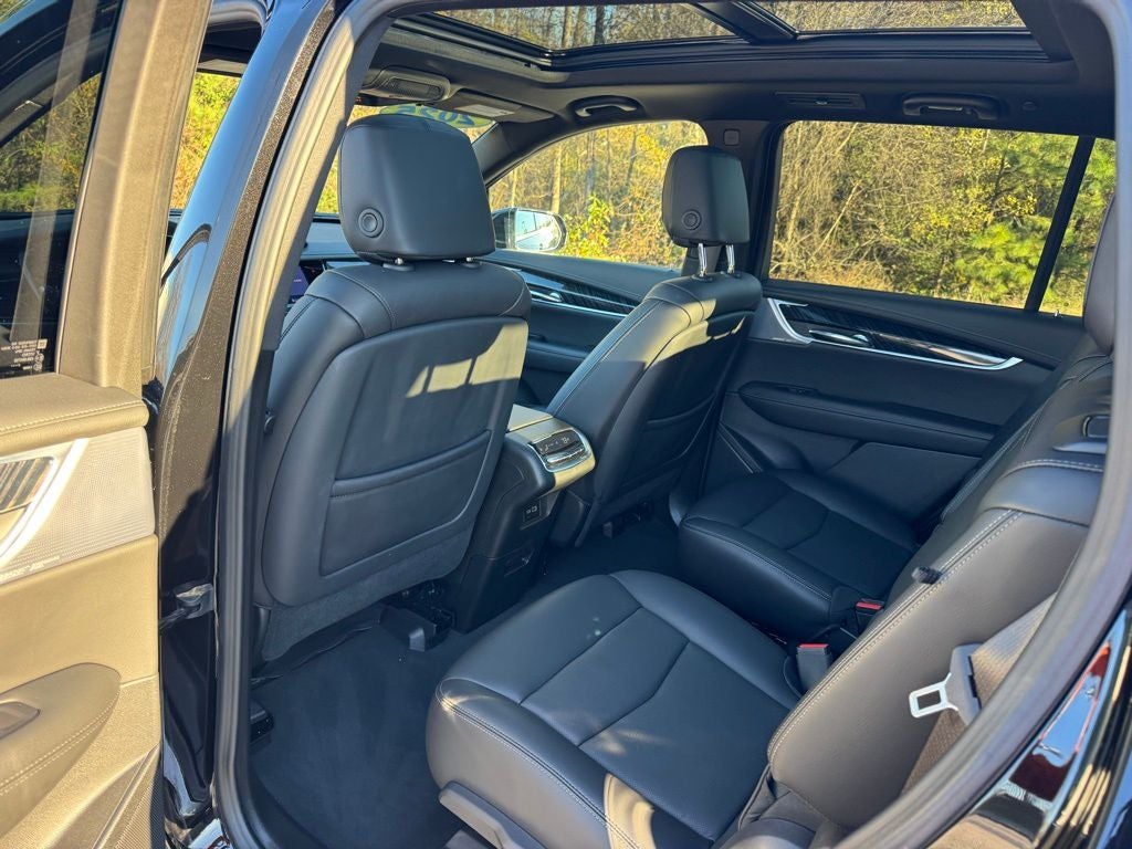 2025 Cadillac XT6 Premium Luxury