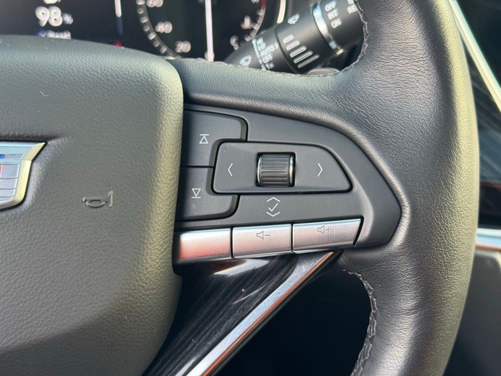 2025 Cadillac XT6 Premium Luxury