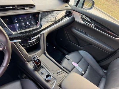 2025 Cadillac XT6 Premium Luxury