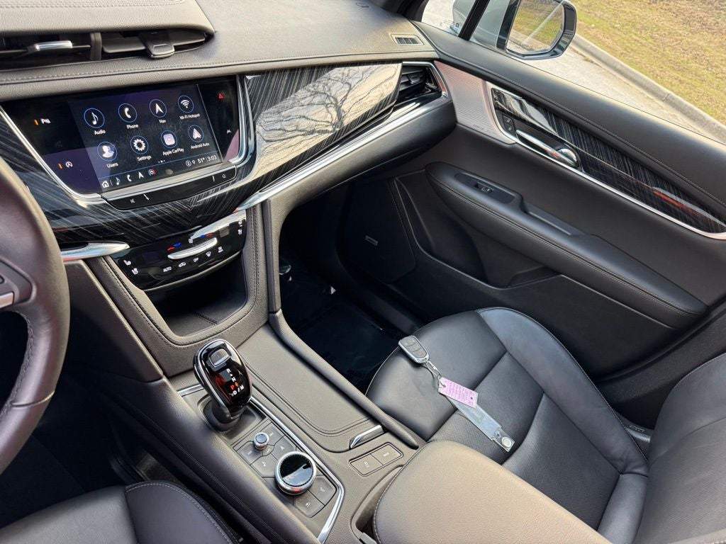 2025 Cadillac XT6 Premium Luxury