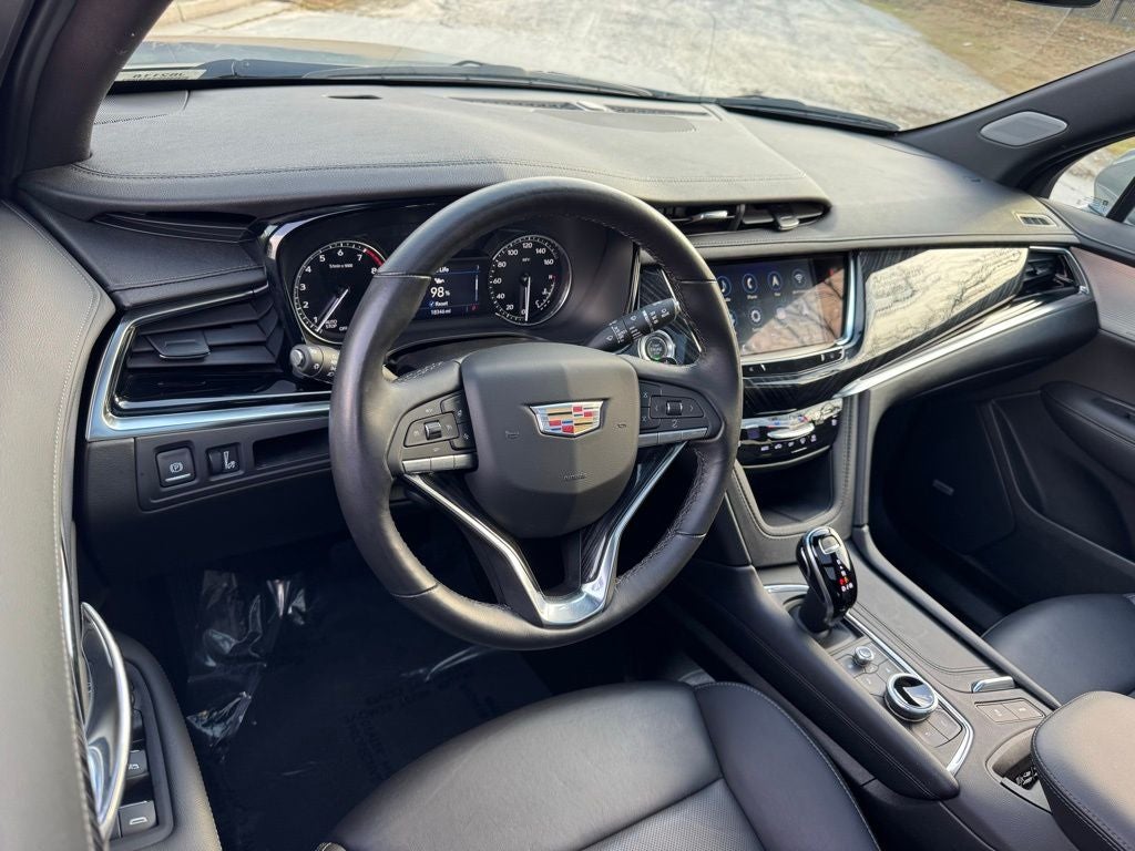 2025 Cadillac XT6 Premium Luxury
