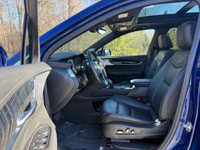 2025 Cadillac XT6 Premium Luxury