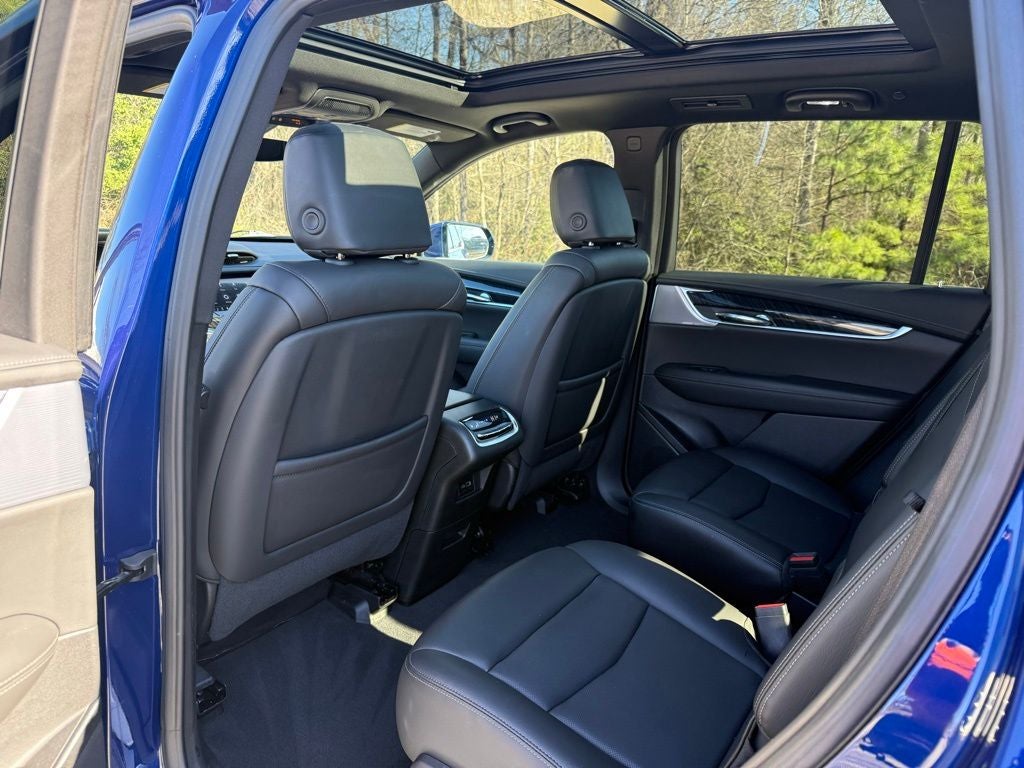 2025 Cadillac XT6 Premium Luxury