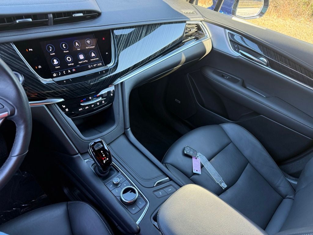 2025 Cadillac XT6 Premium Luxury