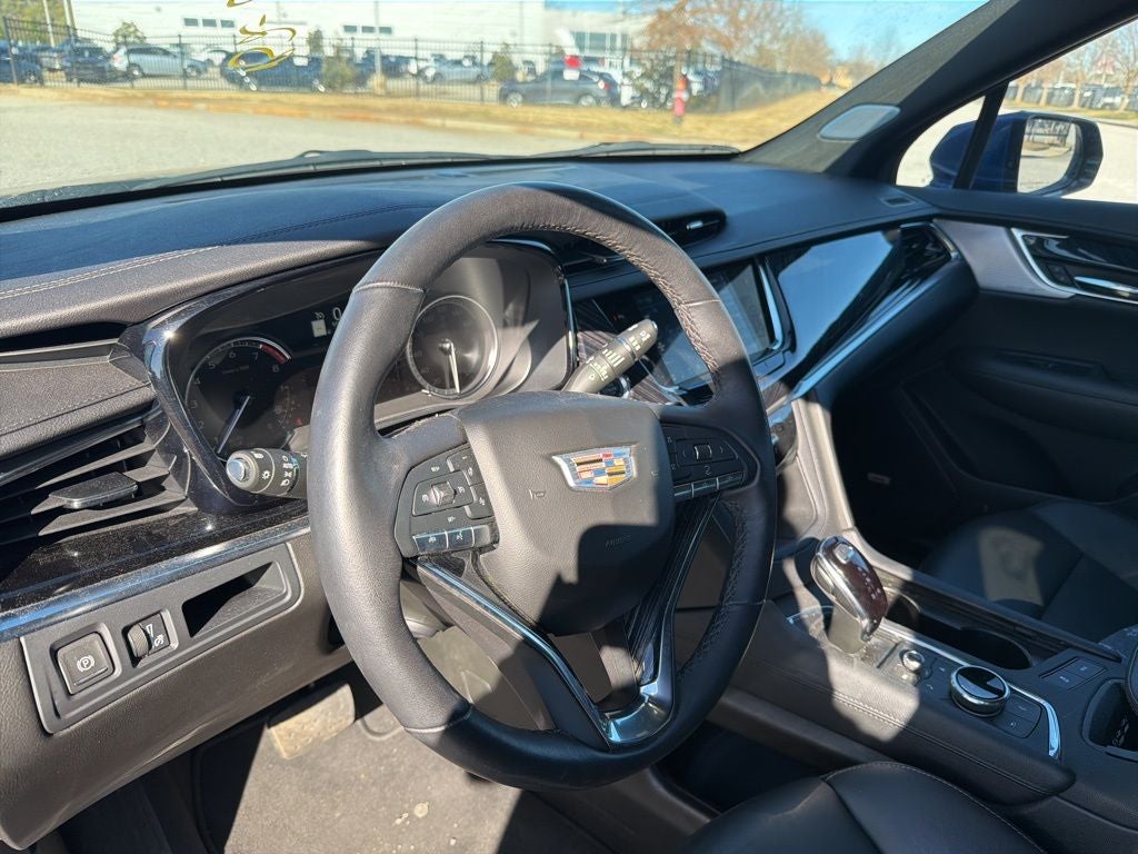 2025 Cadillac XT6 Premium Luxury