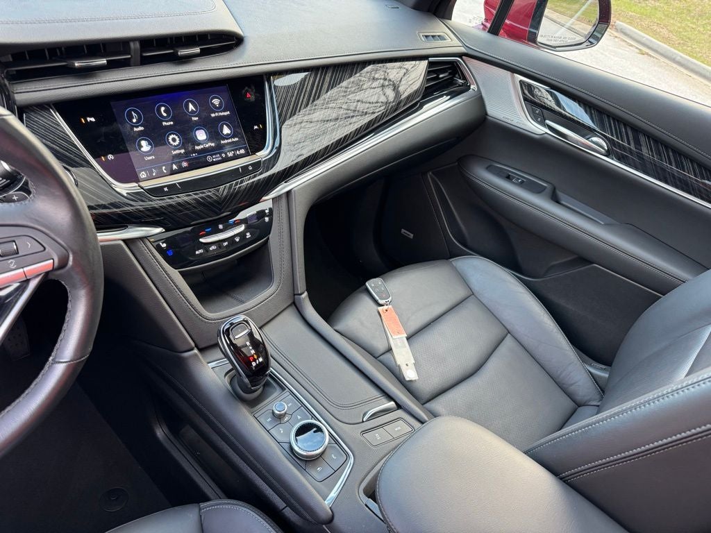 2025 Cadillac XT6 Premium Luxury