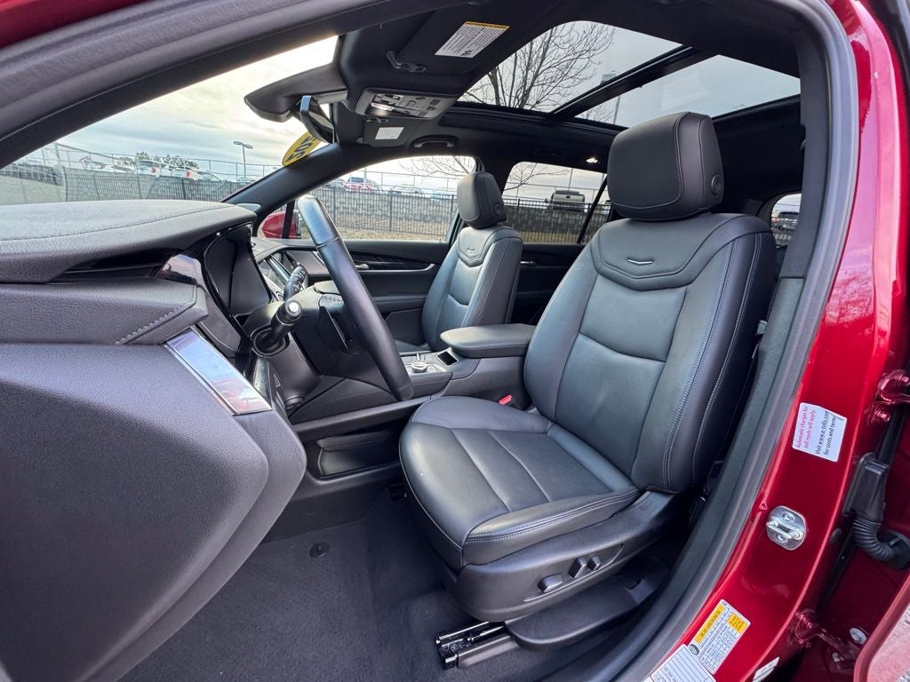 2025 Cadillac XT6 Premium Luxury