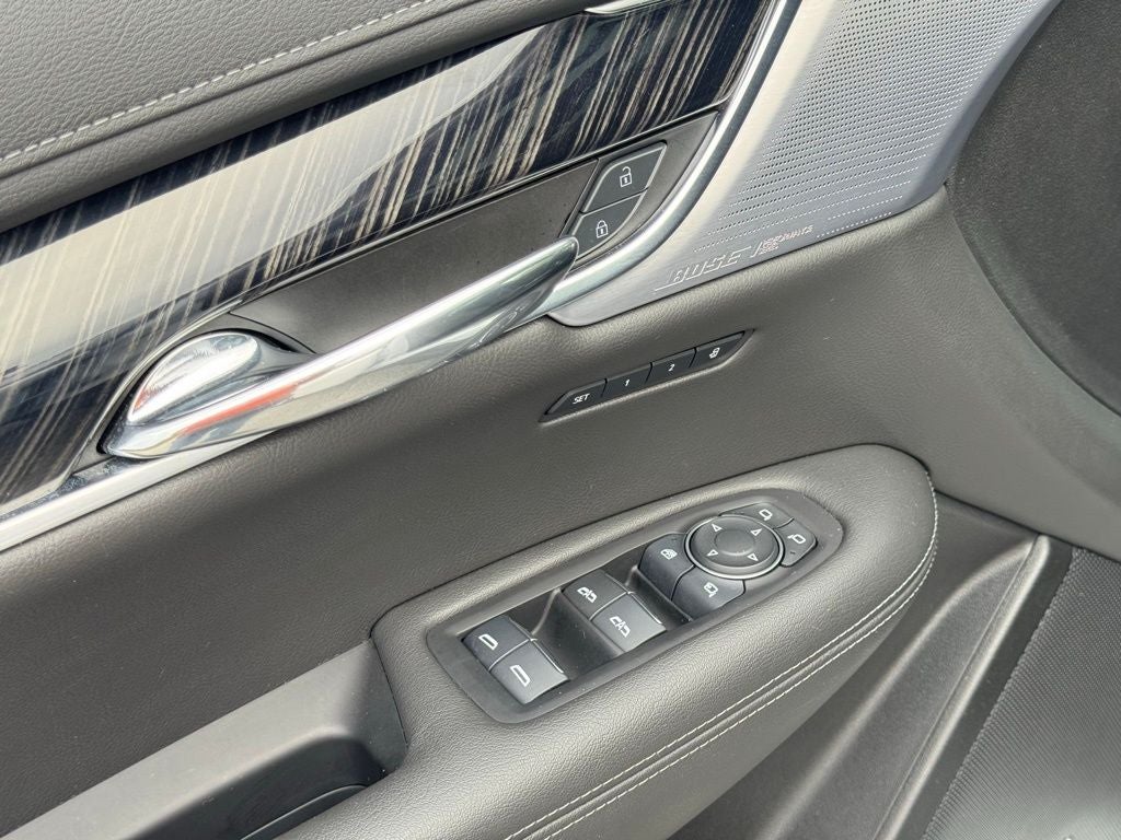 2025 Cadillac XT6 Premium Luxury