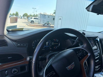 2017 Cadillac Escalade Luxury