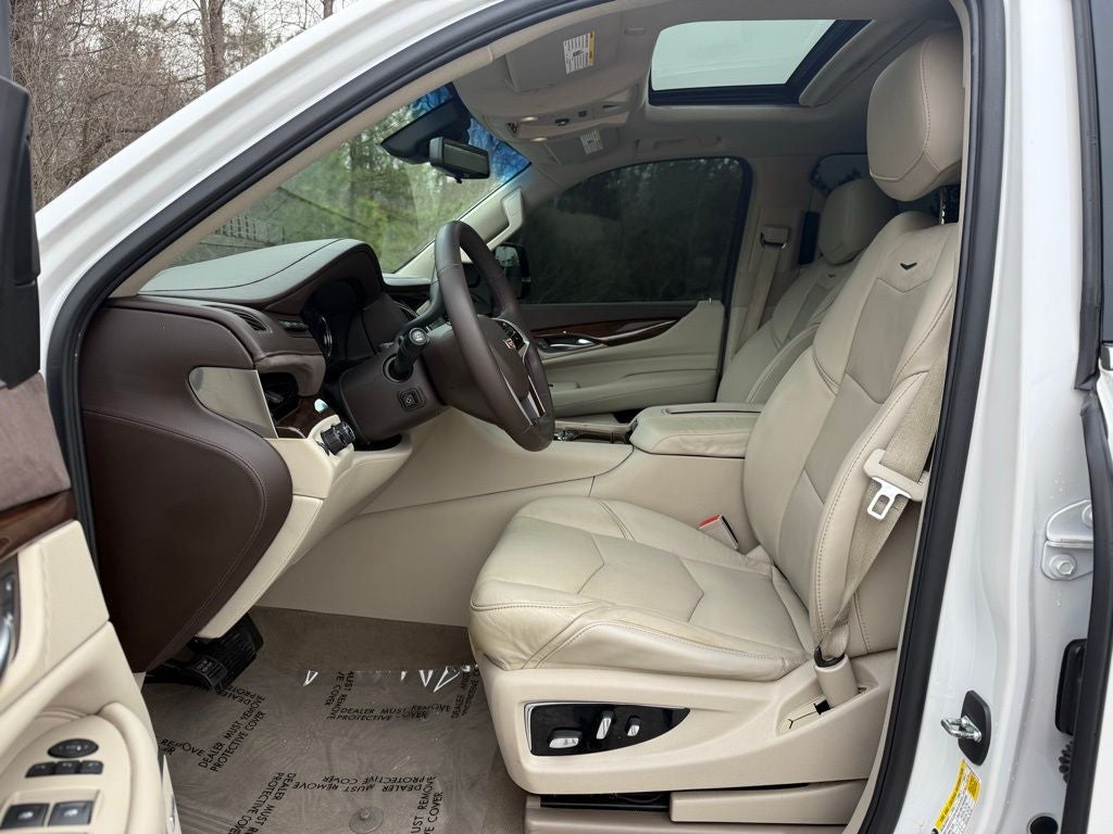 2017 Cadillac Escalade Luxury