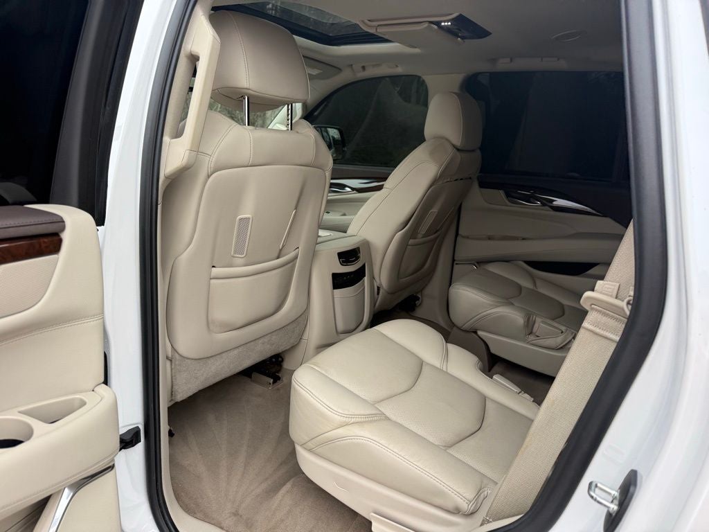 2017 Cadillac Escalade Luxury