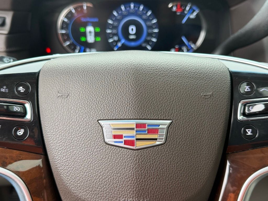 2017 Cadillac Escalade Luxury