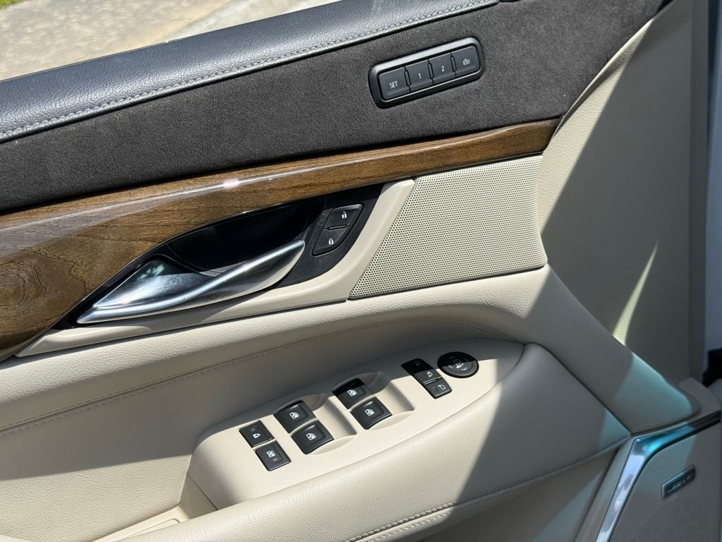 2020 Cadillac Escalade Premium Luxury