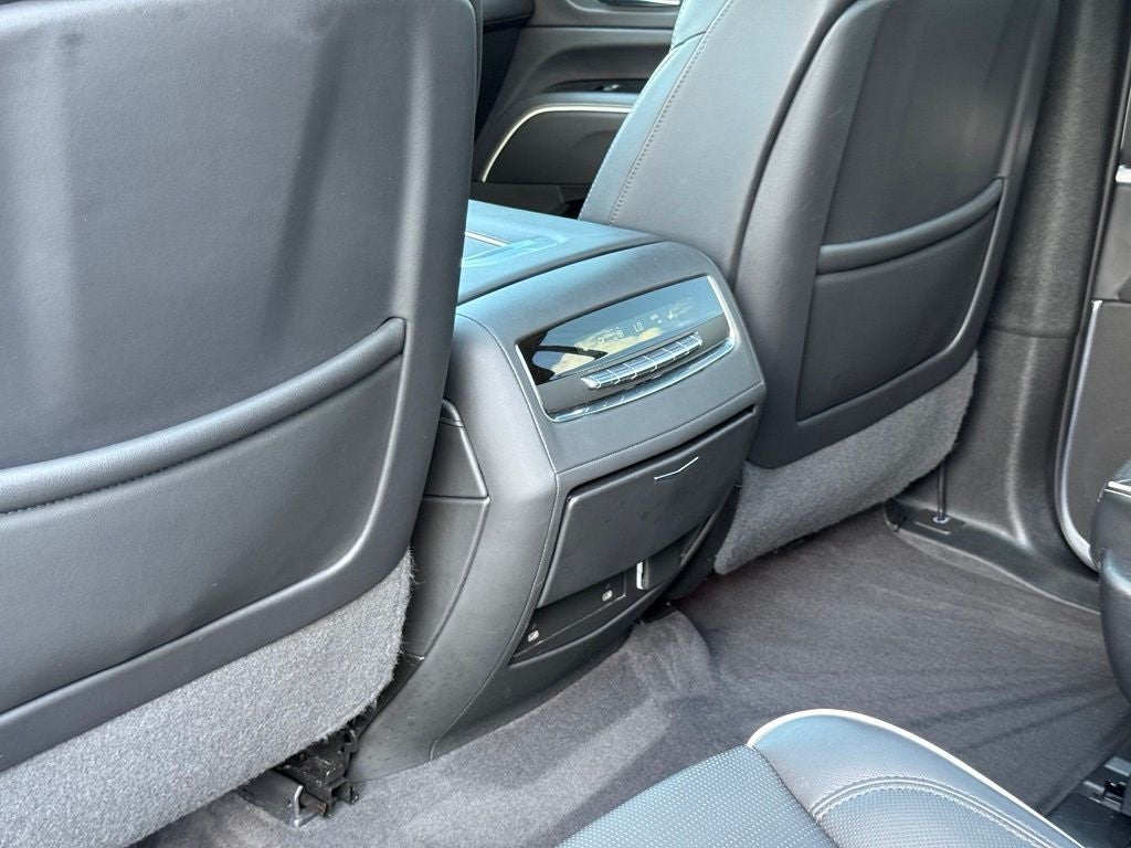 2023 Cadillac Escalade Sport