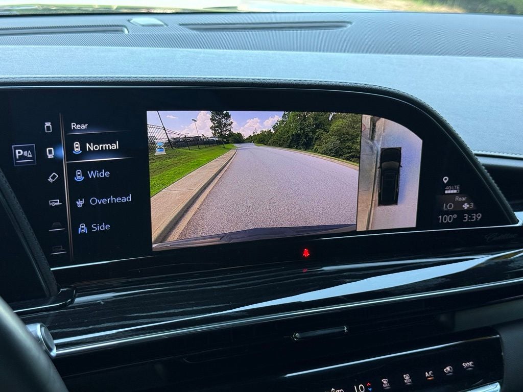 2023 Cadillac Escalade Sport