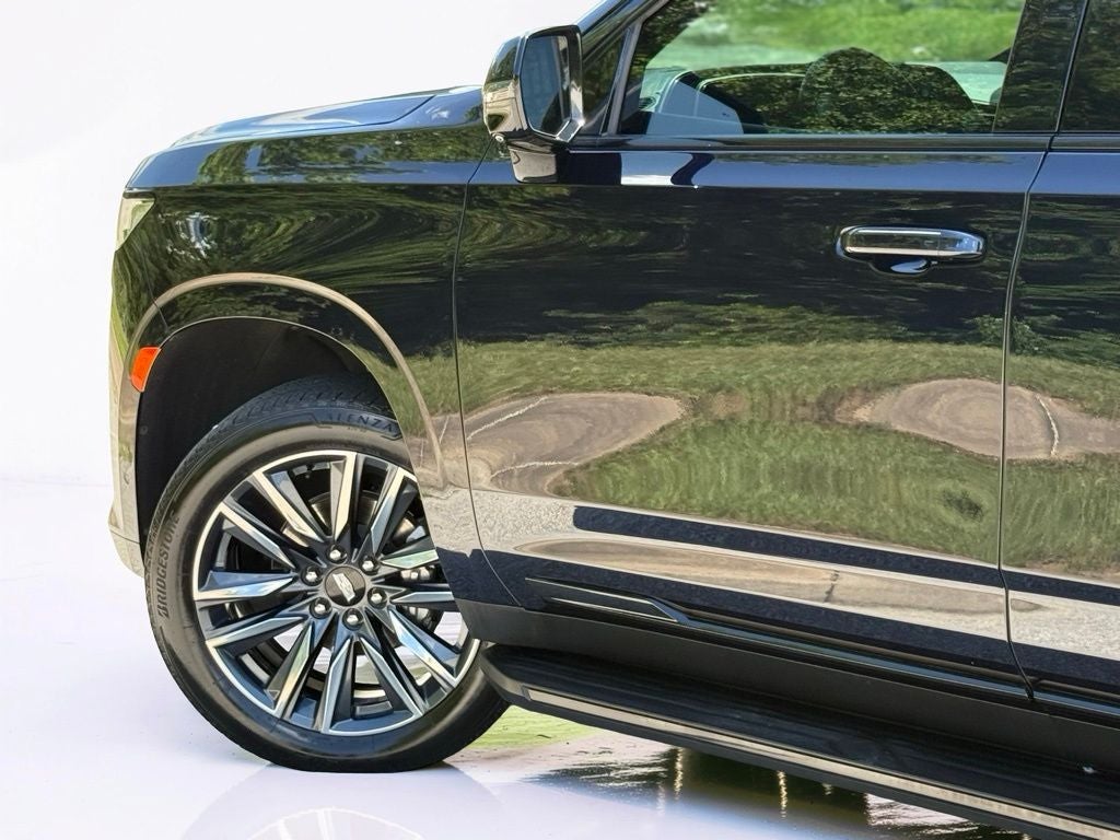 2023 Cadillac Escalade Sport