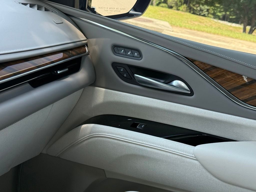 2024 Cadillac Escalade Sport Platinum