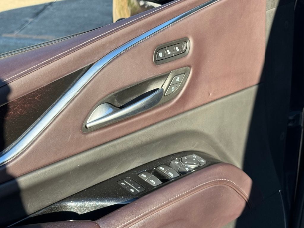 2022 Cadillac Escalade Sport Platinum