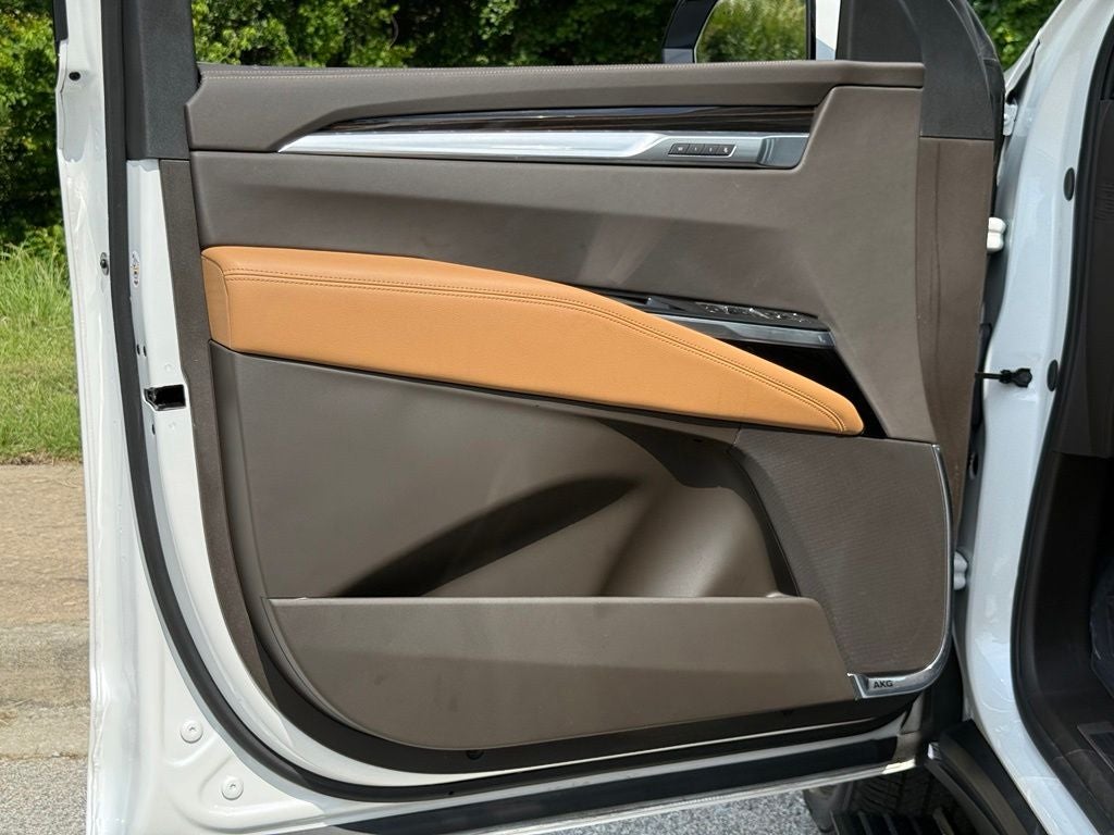 2025 Cadillac Escalade Premium Luxury