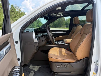 2025 Cadillac Escalade Premium Luxury
