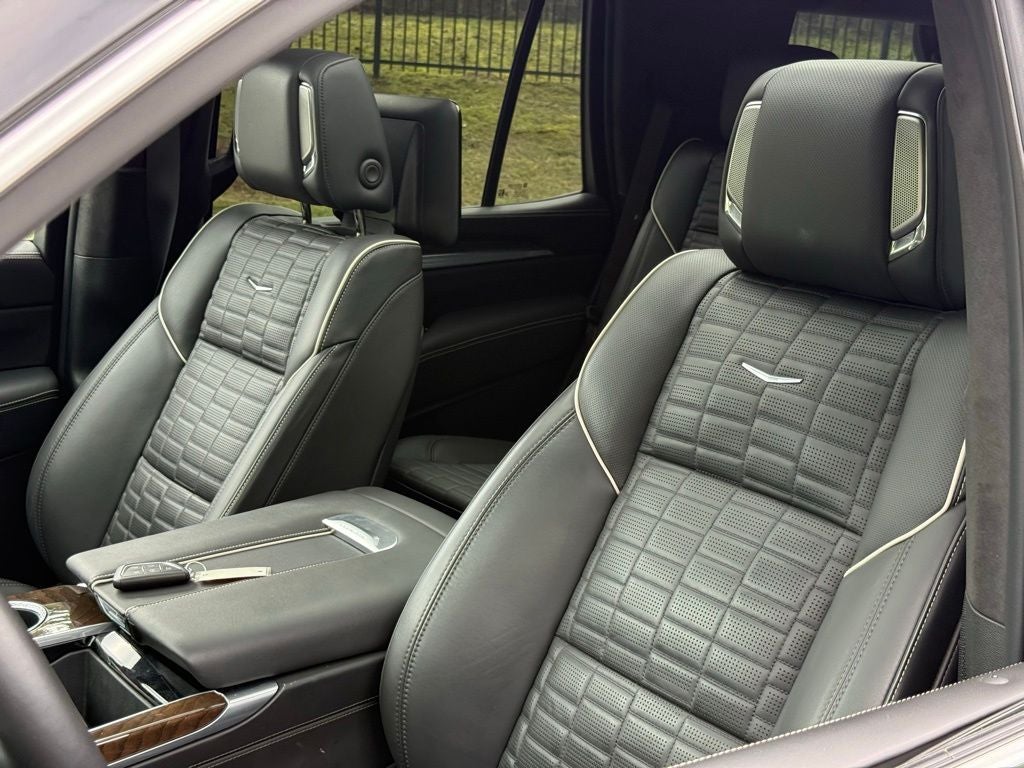 2025 Cadillac Escalade Premium Luxury Platinum