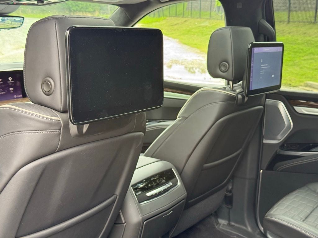2025 Cadillac Escalade Premium Luxury Platinum