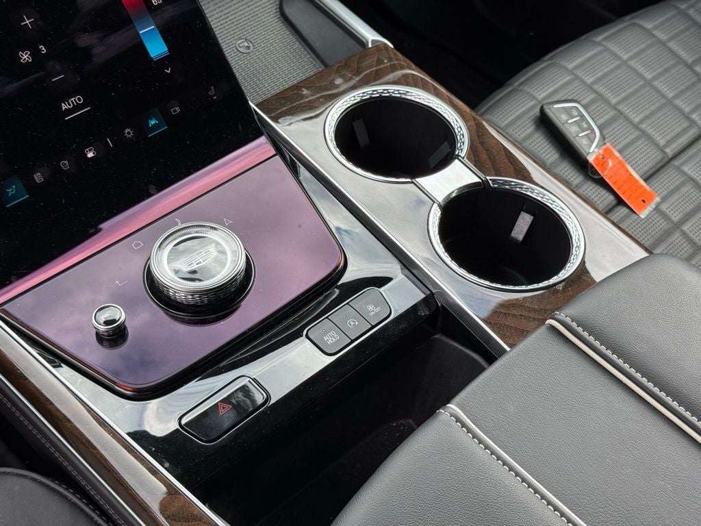 2025 Cadillac Escalade Premium Luxury Platinum