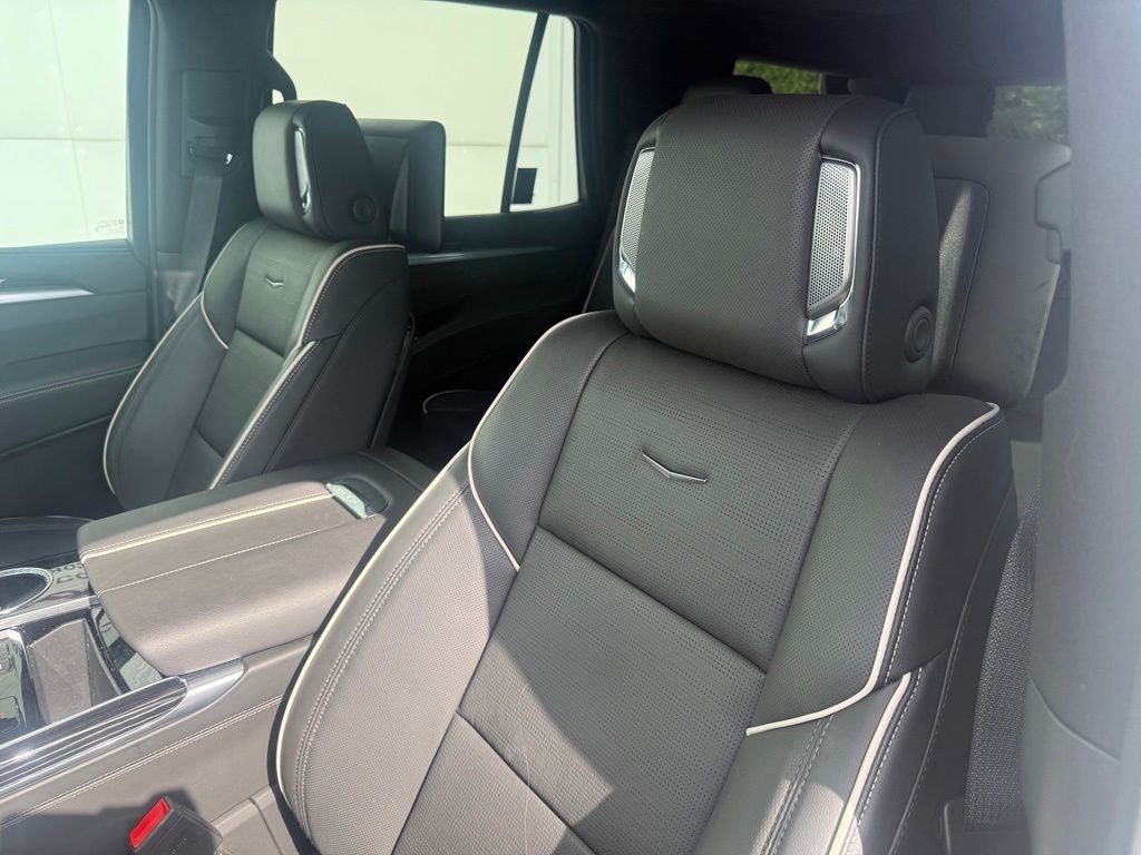 2025 Cadillac Escalade Sport