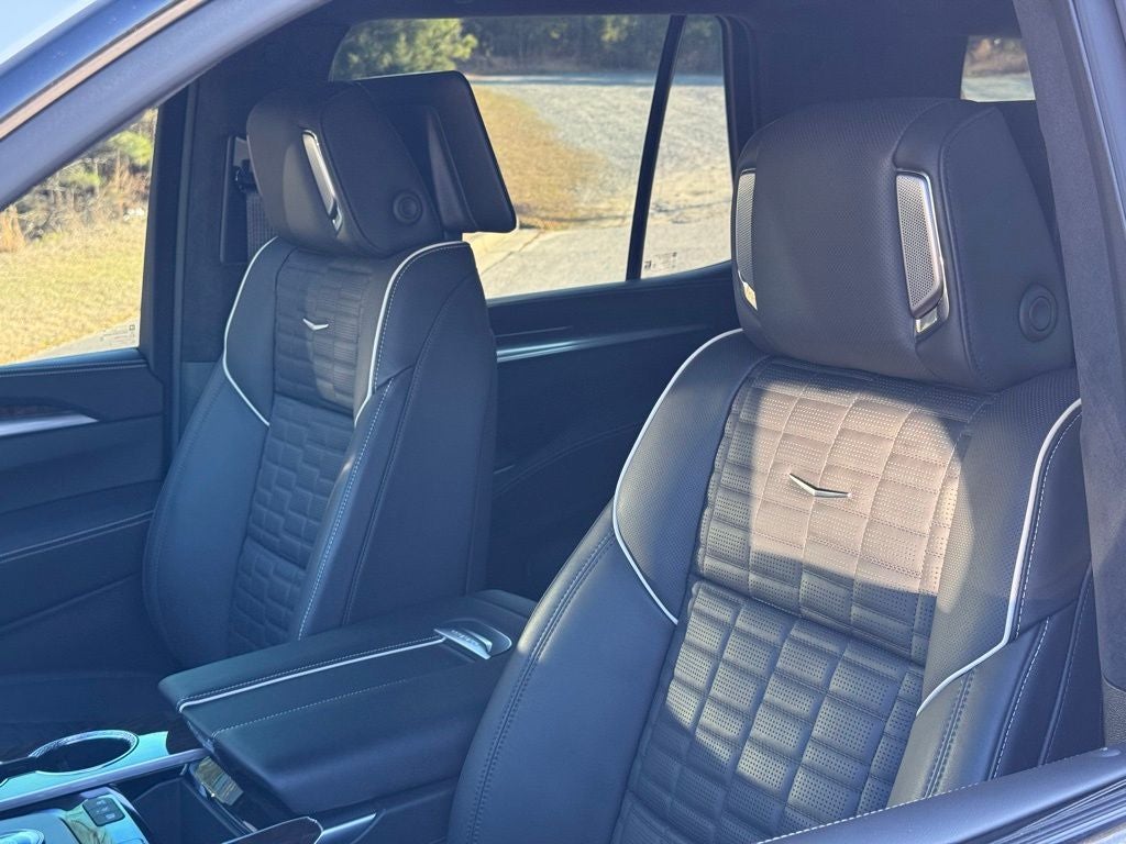 2025 Cadillac Escalade Sport Platinum